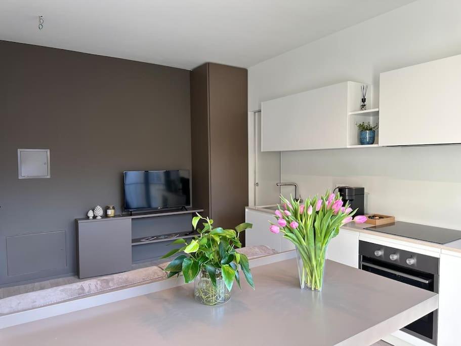Ferienwohnung Riva 17 Lugano Exterior foto